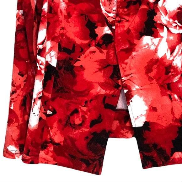 ❌SOLD❌LG•VAMP•CINNAMON RED, WHITE/BLACK FLORAL PULL OVER JACKET W COWL NECK - Picture 4 of 4